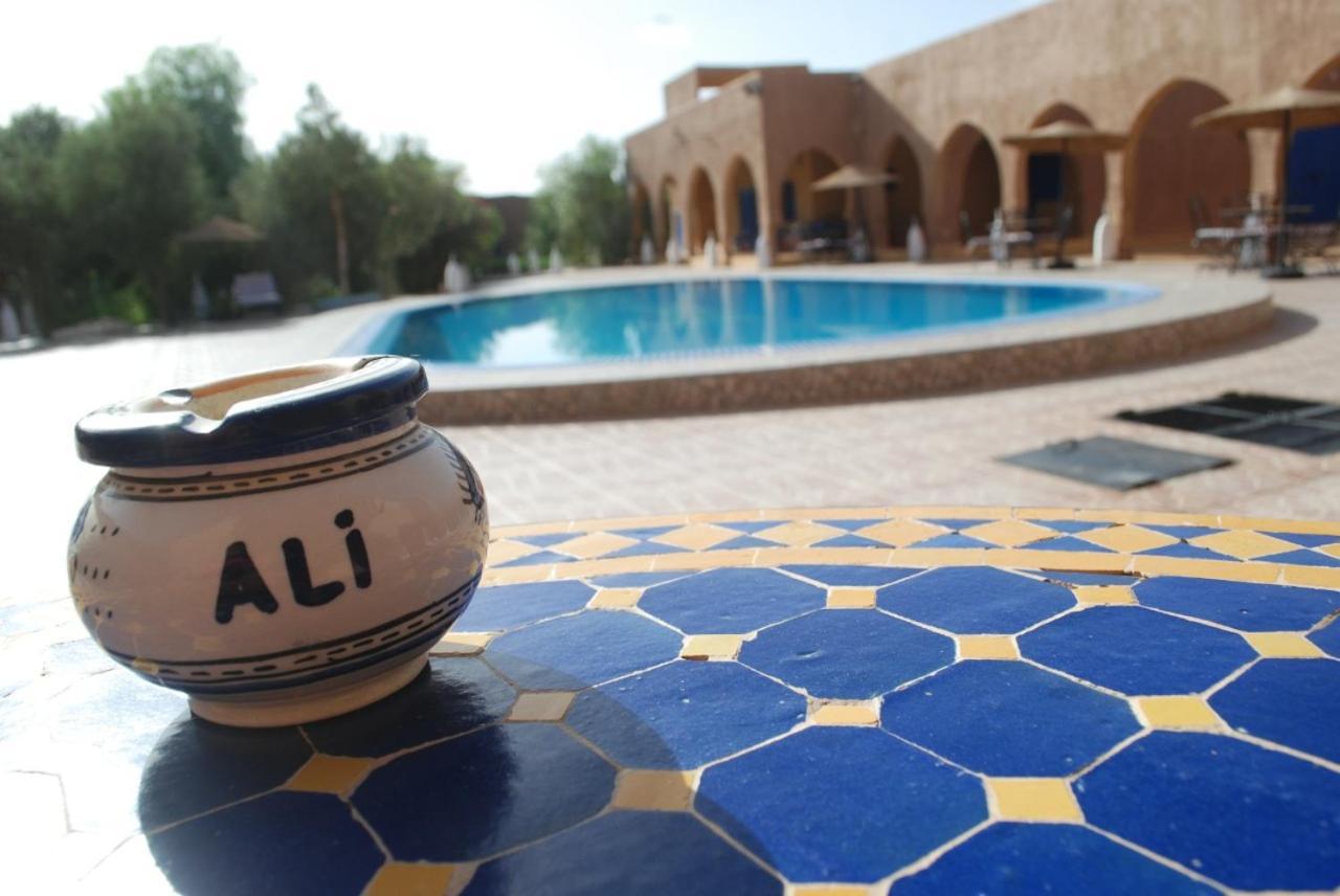 Hotel Riad Ali เมอร์ซูกา ภายนอก รูปภาพ