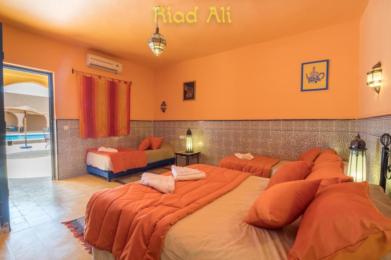 Hotel Riad Ali เมอร์ซูกา ภายนอก รูปภาพ