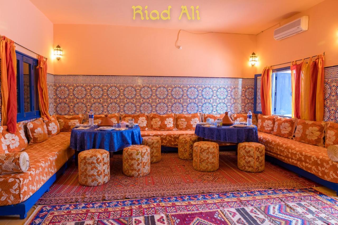 Hotel Riad Ali เมอร์ซูกา ภายนอก รูปภาพ